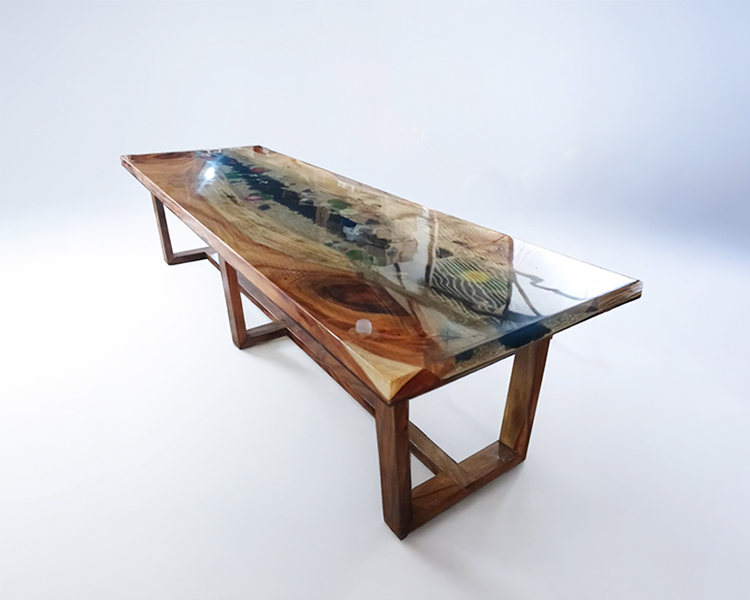 Furniture & Tables